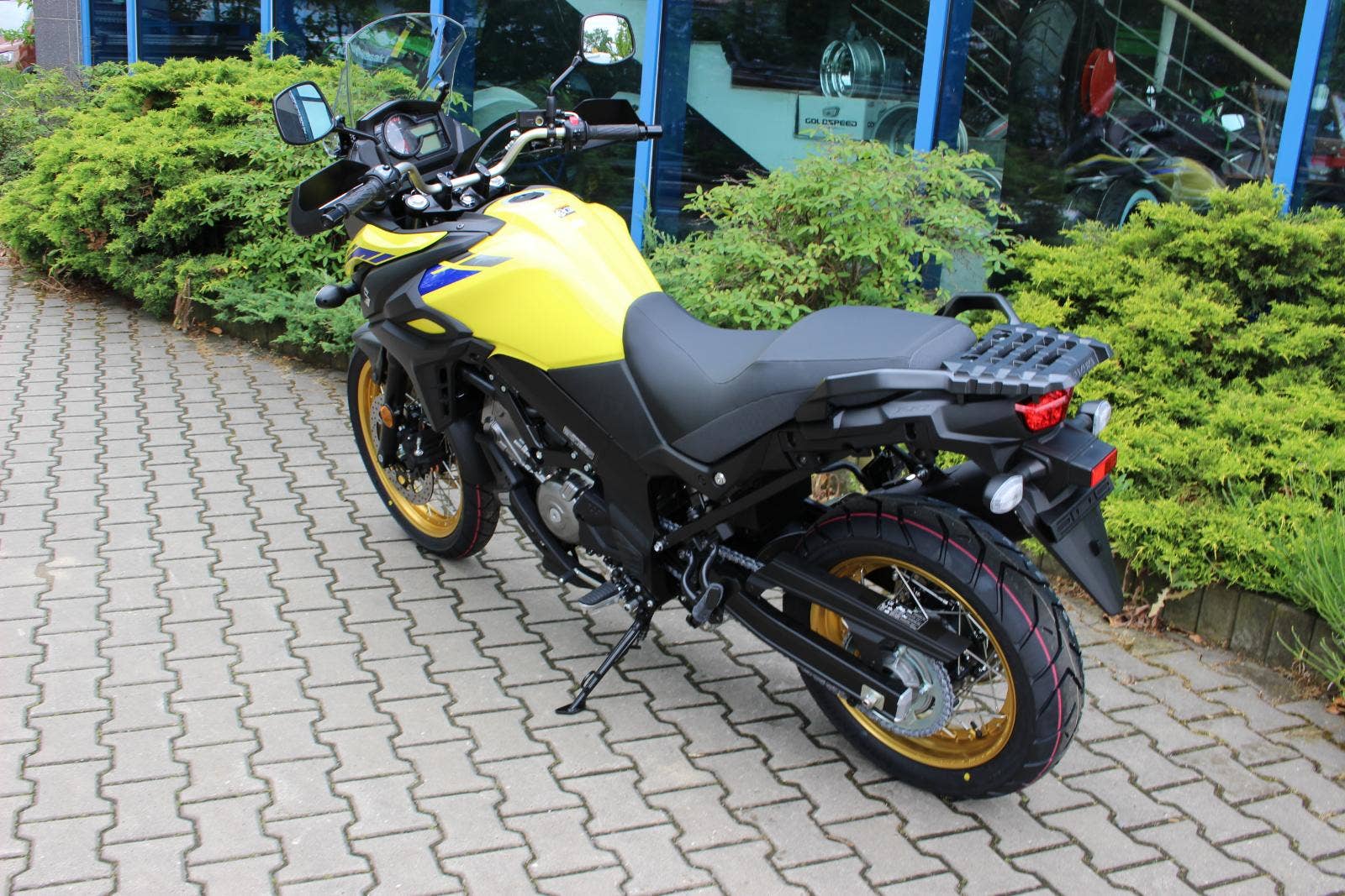 Suzuki DL 650 V Strom XT ABS 2023 SKLADEM NOVÁ 2023 204 900 Kč