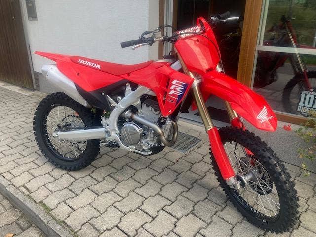 Honda Crf R Nov K Tipmoto