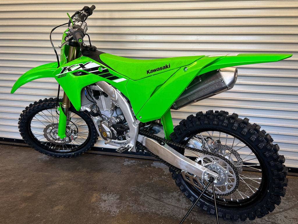 Kawasaki KX 450 F 2025 NOVINKA SKLADEM NOVÁ 2025 239 990 Kč