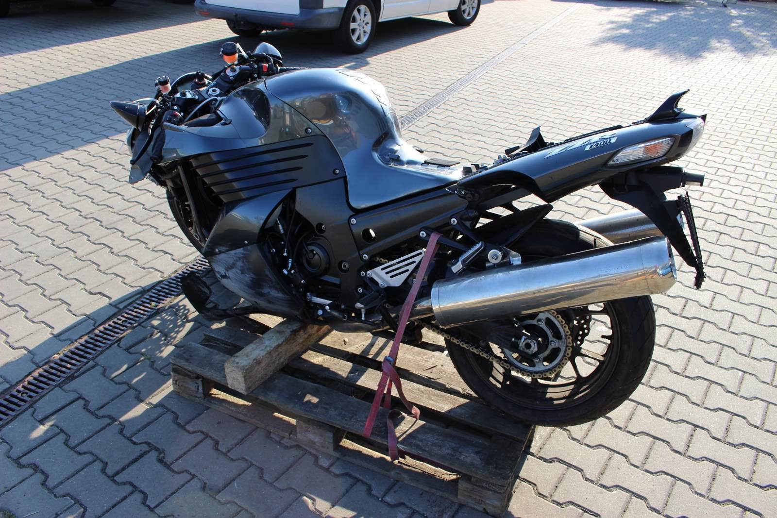 kawasaki zzr 1400 2007