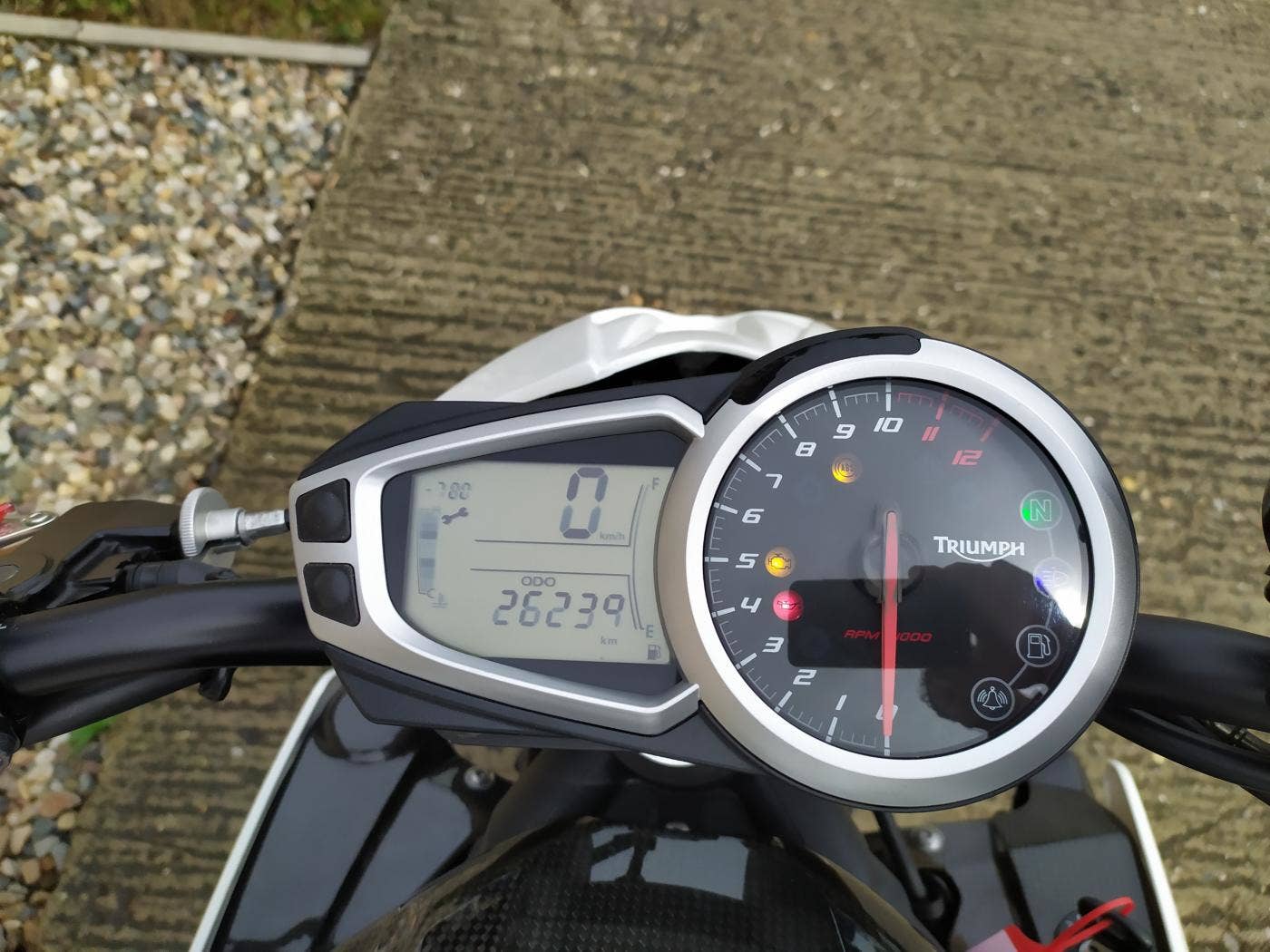 Triumph Speed Triple 1050 R (2012), 165.000 Kč