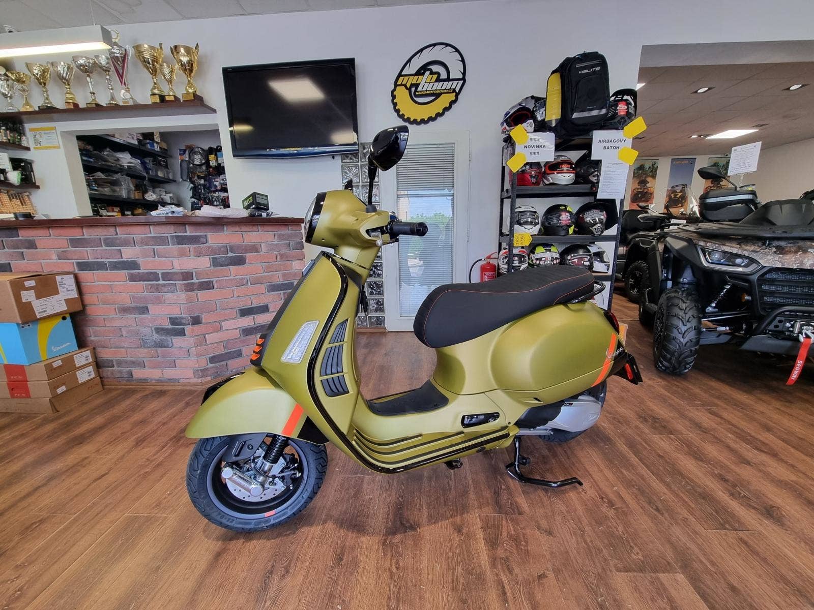 Vespa GTS 300 SUPERSPORT ABS E5 - AKČNÍ CENA (NOVÁ, 2024), 165.900 Kč ...