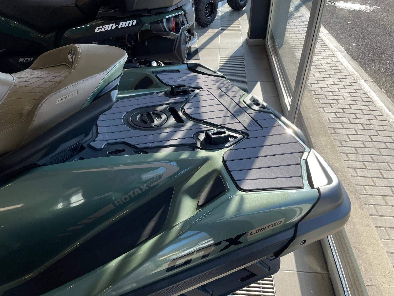 Sea - Doo GTX LTD 3 300 hp Audio, MY 23 (NOVÁ, 2023), 656.000 Kč ...