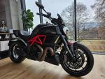 Klikněte pro detailní foto č. 2 - Ducati Diavel Carbon