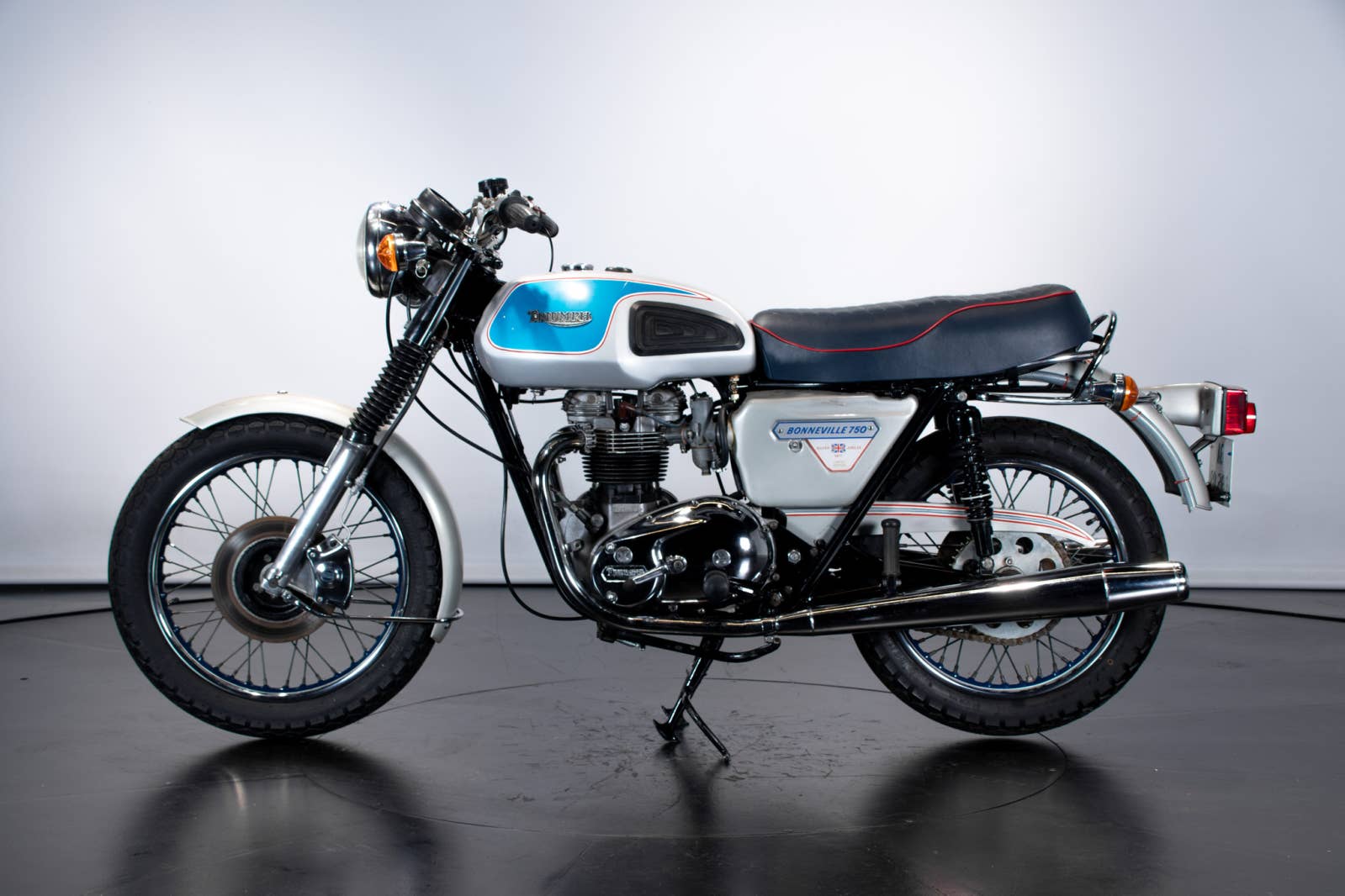 Triumph Bonneville Silver Jubilee (1977), 17.500 € - TipMoto.com