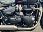 Klikněte pro detailní foto č. 9 - Triumph Bonneville Bobber Black Stealth edition 2024