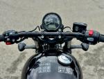 Klikněte pro detailní foto č. 8 - Triumph Bonneville Bobber Black Stealth edition 2024