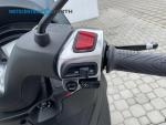 Klikněte pro detailní foto č. 10 - Piaggio PIAGGIO MP3 300 Sport   / 19kW