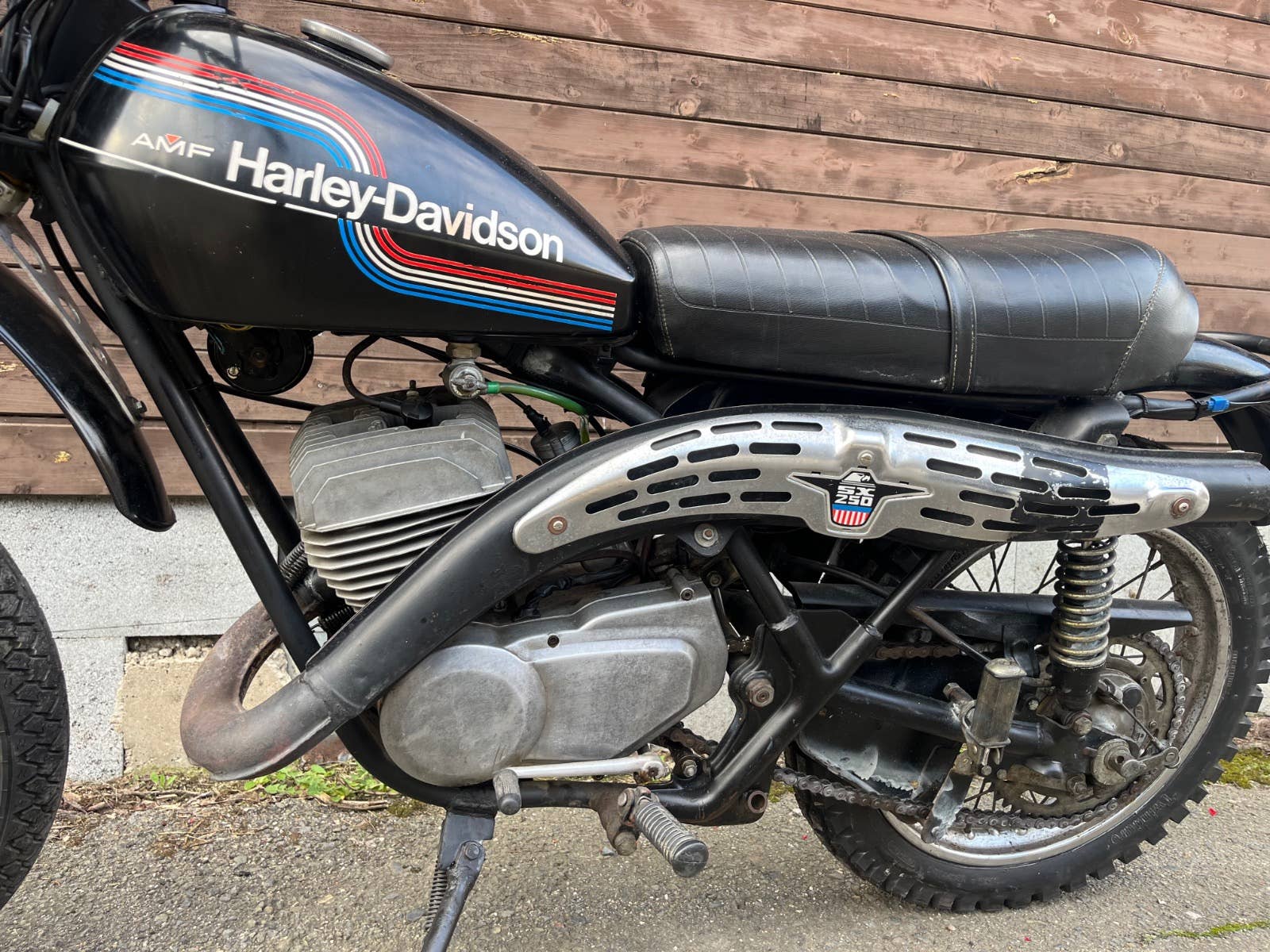 Harley-Davidson SX 250 (1975) - TipMoto.com