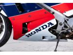 Klikněte pro detailní foto č. 13 - Honda VFR 750 r (RC 30)