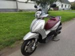 Klikněte pro detailní foto č. 5 - Piaggio Beverly 350 ABS