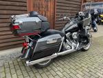 Klikněte pro detailní foto č. 3 - Harley-Davidson FLTRUSE CVO Road Glide Ultra