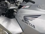 Klikněte pro detailní foto č. 11 - Honda VFR 800 VTEC