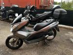 Obrázek k inzerátu: Honda PCX 125 (2011) kufr