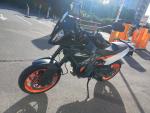 Klikněte pro detailní foto č. 3 - KTM 890 SMT