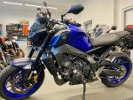 Klikněte pro detailní foto č. 3 - Yamaha MT-09 = TOP STAV/ 35 kw / pro A2/ NAJETO 280 KM