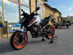 Klikněte pro detailní foto č. 2 - KTM 890 Duke R