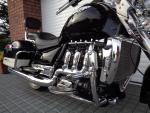 Klikněte pro detailní foto č. 13 - Triumph Rocket III 2300 Touring. TOP stav.