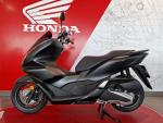 Detail nabídky - Honda PCX 125 / VARIANTA II - 81.900 + plexi a kufr 35L zdarma