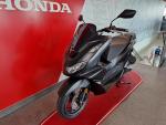 Klikněte pro detailní foto č. 2 - Honda PCX 125 / VARIANTA II - 81.900 + plexi a kufr 35L zdarma