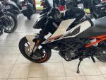 Klikněte pro detailní foto č. 11 - KTM 125 Duke 2019 14tkm serviska, bez DPH 74379,-