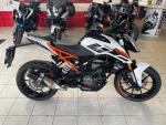 Klikněte pro detailní foto č. 1 - KTM 125 Duke 2019 14tkm serviska, bez DPH 74379,-