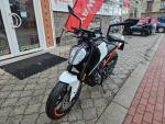 Klikněte pro detailní foto č. 2 - KTM 125 Duke, po servisu, původ ČR, padací rám, 1. majitel