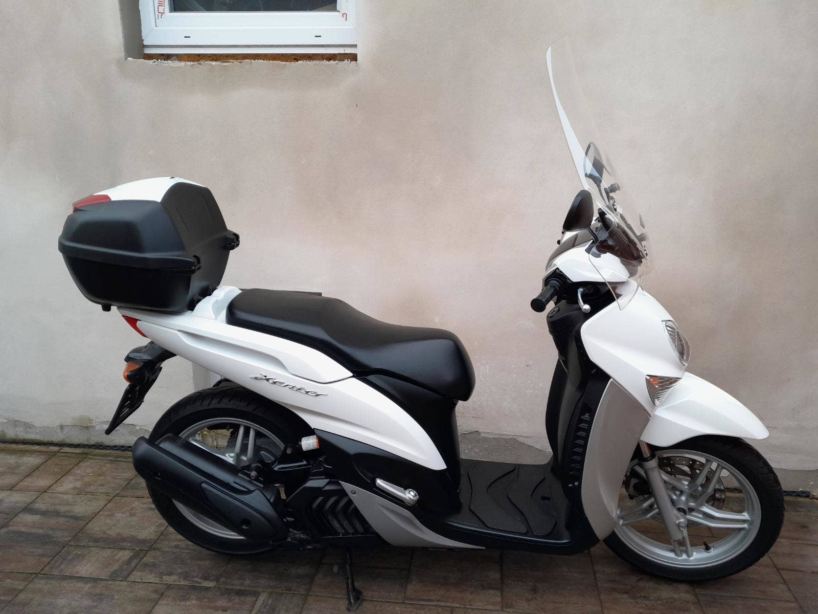 Motorcycles Xenter 150 Yamaha Motorcycles Yamaha Scooter Xenter