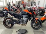 Klikněte pro detailní foto č. 1 - KTM 890 Duke = TOP STAV/ TECH PACK