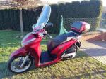 Honda SH 350 i ABS, TC (2021) kufr, CZ doklady