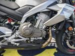 Klikněte pro detailní foto č. 7 - Aprilia Tuono 457 E5+