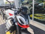 Klikněte pro detailní foto č. 10 - Aprilia Tuono 457 E5+