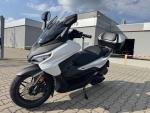 Klikněte pro detailní foto č. 4 - Honda Forza 125 ABS s el. kufrem Honda 45L