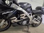 Klikněte pro detailní foto č. 13 - Honda CBR 900 RR Fireblade