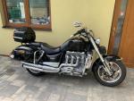 Klikněte pro detailní foto č. 2 - Triumph Rocket III Classic