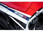 Klikněte pro detailní foto č. 12 - Honda VF 500 F