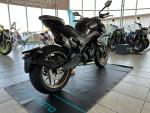 Klikněte pro detailní foto č. 3 - CFMOTO 800 NK Sport Plus - černá/bílá - skladem, HELMA