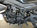 Klikněte pro detailní foto č. 8 - CFMOTO 800 NK Sport Plus - černá/bílá - skladem, HELMA