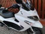 Klikněte pro detailní foto č. 8 - Piaggio X-Evo 125