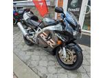 Klikněte pro detailní foto č. 9 - Honda CBR 900 RR, LEGENDÁRNÍ STROJ SKLADEM