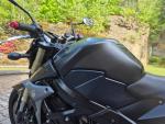 Klikněte pro detailní foto č. 12 - Suzuki GSR 750 - TOP STAV + VÝBAVA - 12 000 KM