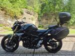 Klikněte pro detailní foto č. 1 - Suzuki GSR 750 - TOP STAV + VÝBAVA - 12 000 KM