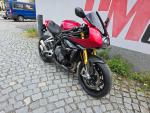 Klikněte pro detailní foto č. 5 - Triumph Speed Triple 1200 RR