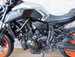 Klikněte pro detailní foto č. 10 - Yamaha MT-07 původ ČR, 6800km, jako nová