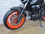 Klikněte pro detailní foto č. 9 - Yamaha MT-07 původ ČR, 6800km, jako nová