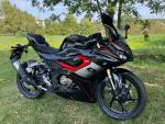 Klikněte pro detailní foto č. 1 - QJ Motor SRK 125 R    skladem černá