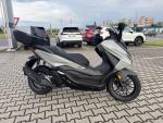 Detail nabídky - Honda Forza 125 ABS s el. kufrem Honda 45L