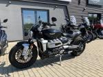 Klikněte pro detailní foto č. 4 - Triumph Rocket 3R, CZ, pouze 4700km, absolutně v topu