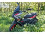 Klikněte pro detailní foto č. 4 - Aprilia SR GT 125 - sezónní operák