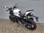 Klikněte pro detailní foto č. 4 - CFMOTO 450 NK (SKLADEM, AKCE - BUNDA + HELMA ZDARMA)
